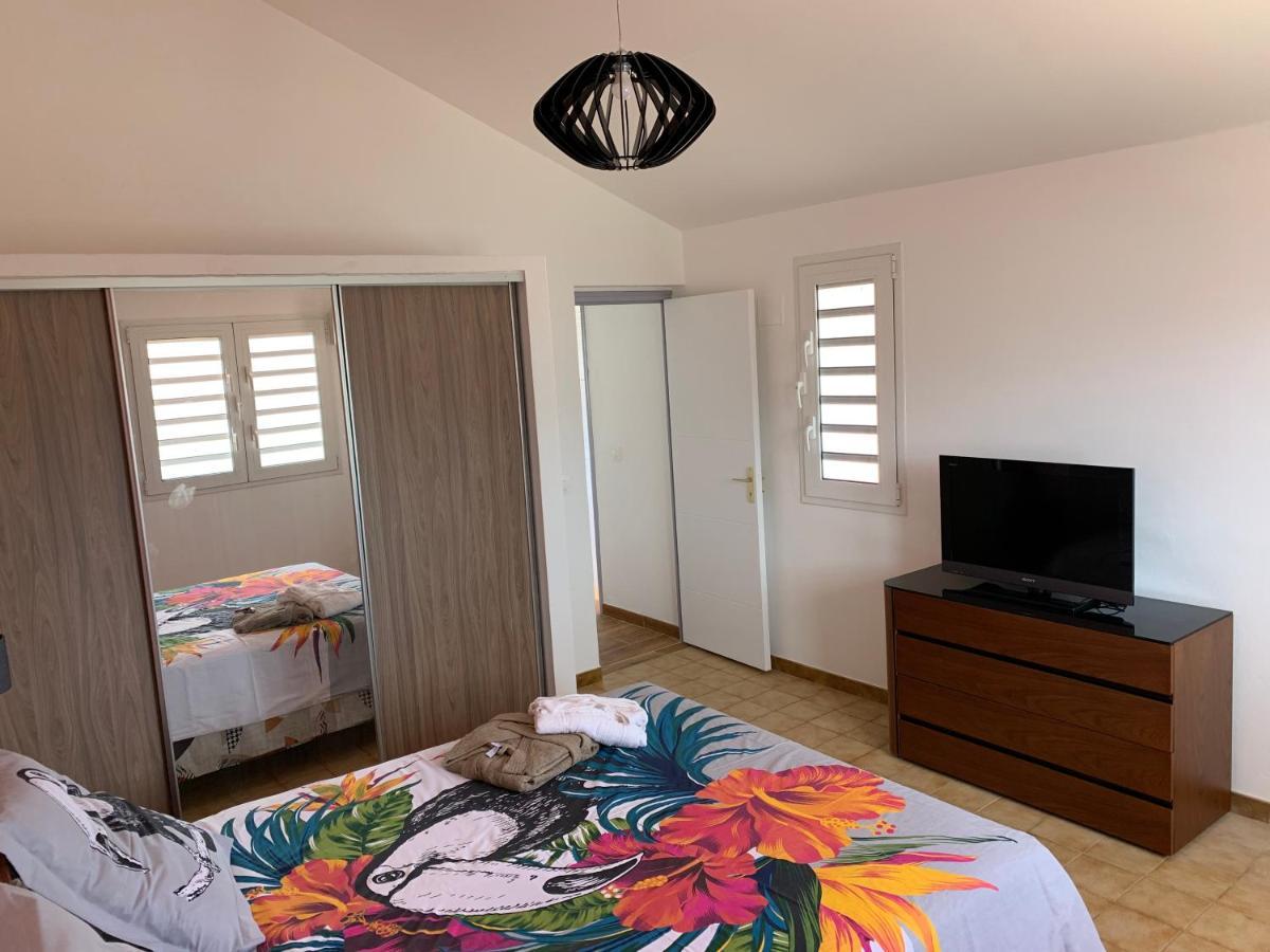 Villa Norah t5 duplex Le Robert Bagian luar foto